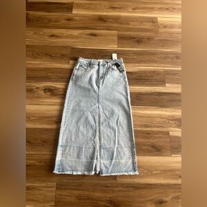 Habitual women’s jean skirt size small NWT
